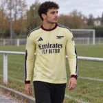Maillot Arsenal 2026/27 third manches longues · Joueur (Player) — Le modèle porté au bord du terrain