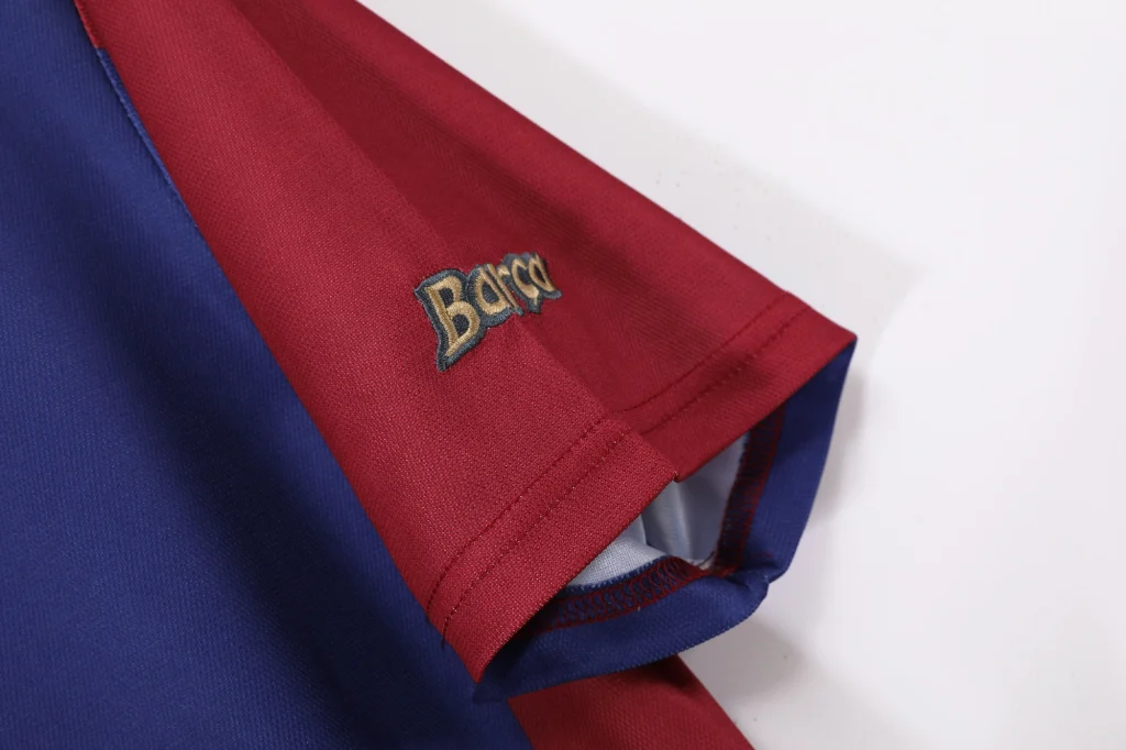 Maillot FC Barcelone 1998/99 domicile — Texture et coutures