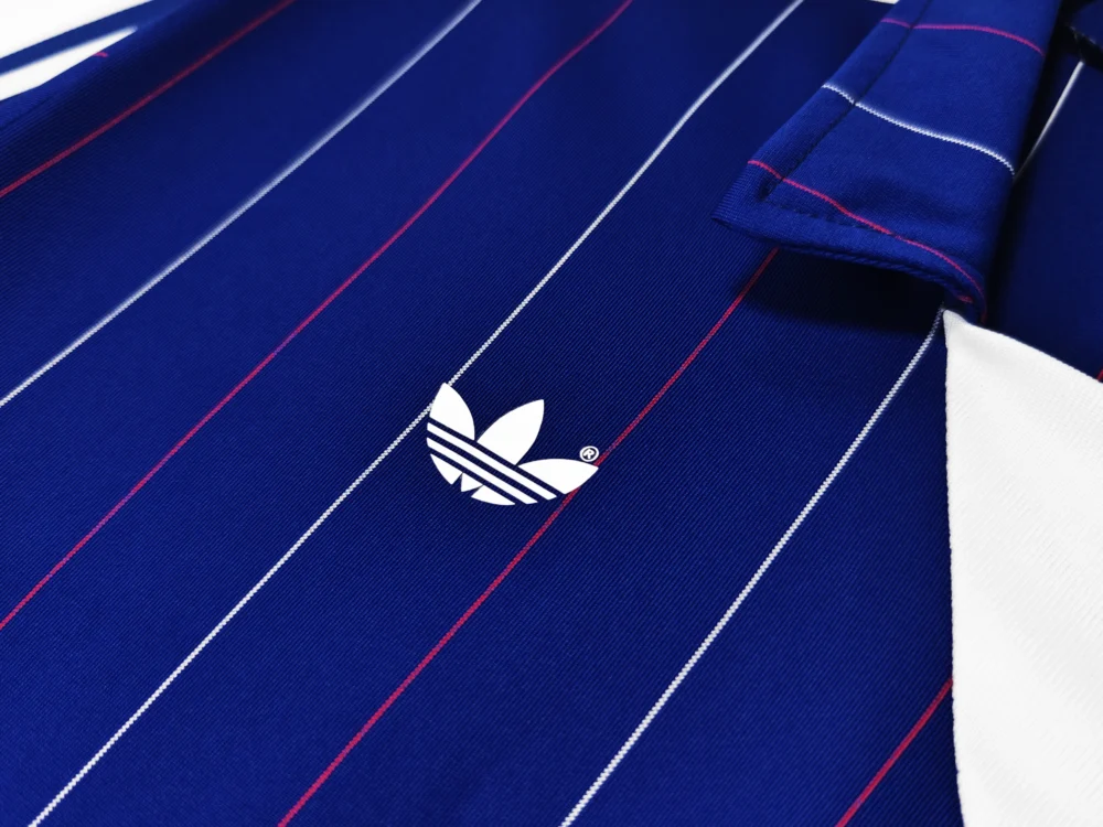 Maillot France 1980/82 domicile manches longues · Rétro — Détail photographique du modèle
