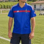 Maillot France 2004 domicile · Modèle rétro — Porté — Modèle rétro