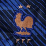 Ensemble enfant France 2026 domicile · Supporter — Écusson du maillot