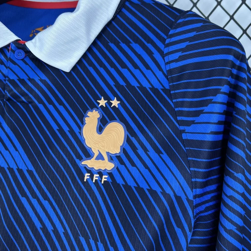 Maillot France 2026 domicile manches longues · Supporter (Fan) — Détail photographique du modèle