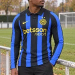 Maillot Inter Milan 2026/27 domicile manches longues · Joueur (Player) — Le modèle porté au bord du terrain