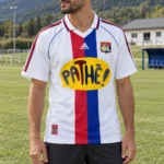 Maillot Lyon 2000/01 domicile · Modèle rétro — Porté — Modèle rétro