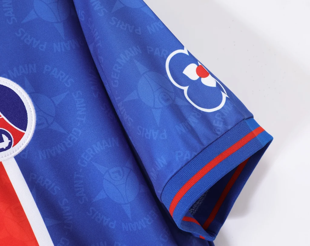 Maillot PSG 1995/96 domicile — Texture et coutures