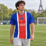 Maillot PSG 2026/27 domicile · Supporter — Le maillot porté