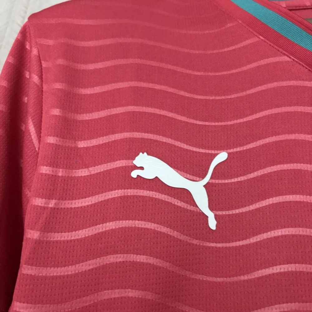 Maillot Portugal 2026 domicile · Supporter — Détail du tissu et du motif
