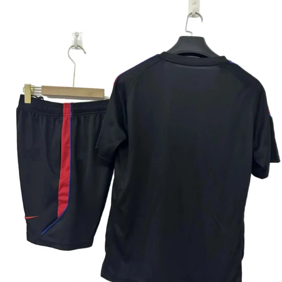 Ensemble entraînement PSG 2026/27 noir, vue de dos