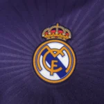 Maillot Real Madrid 2010/11 third violet manches longues · Rétro — coupe joueur — Détail photographique du modèle