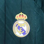 Maillot Real Madrid 2012/13 third vert manches longues · Rétro — coupe joueur — Détail photographique du modèle