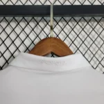 Maillot Real Madrid 2016/17 domicile manches longues · Rétro — Détail photographique du modèle